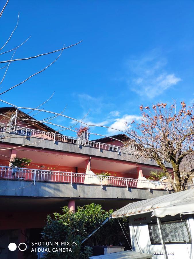 Residence Laguna Beach Pianello Del Lario Exterior photo